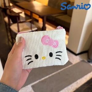 Hello kitty coin purse